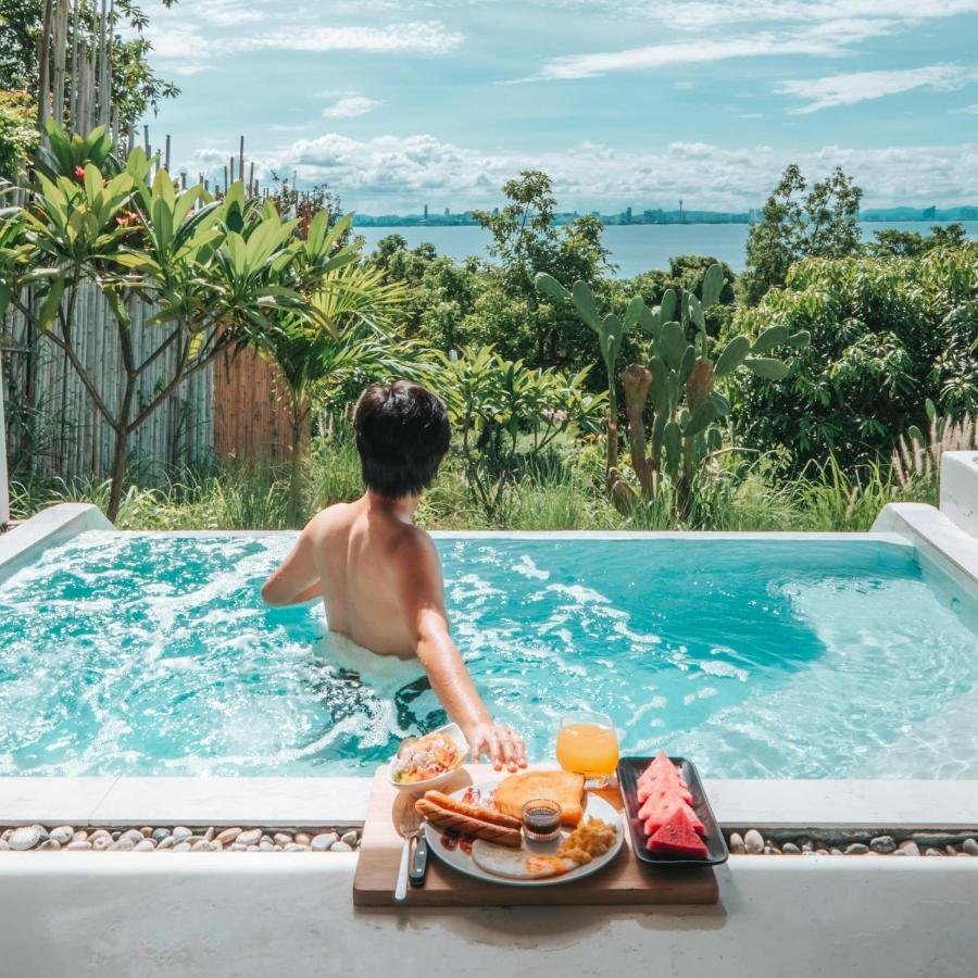 Myth Koh Larn Resort Bar And Bistro Buitenkant foto